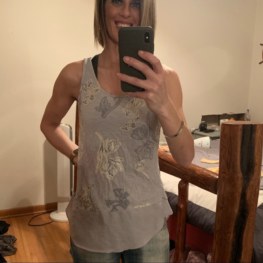 Women’s lilac/floral dressy tank
